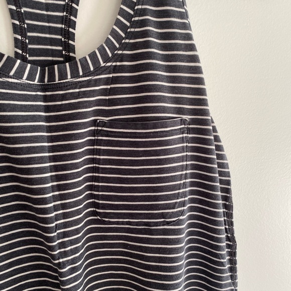 Lululemon Grey & White striped tank, size 6 - Picture 4 of 5